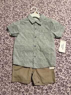 Calvin Klein Jeans 2-piece Light Green Leaf-Print Button-Down Shirt khaki pants